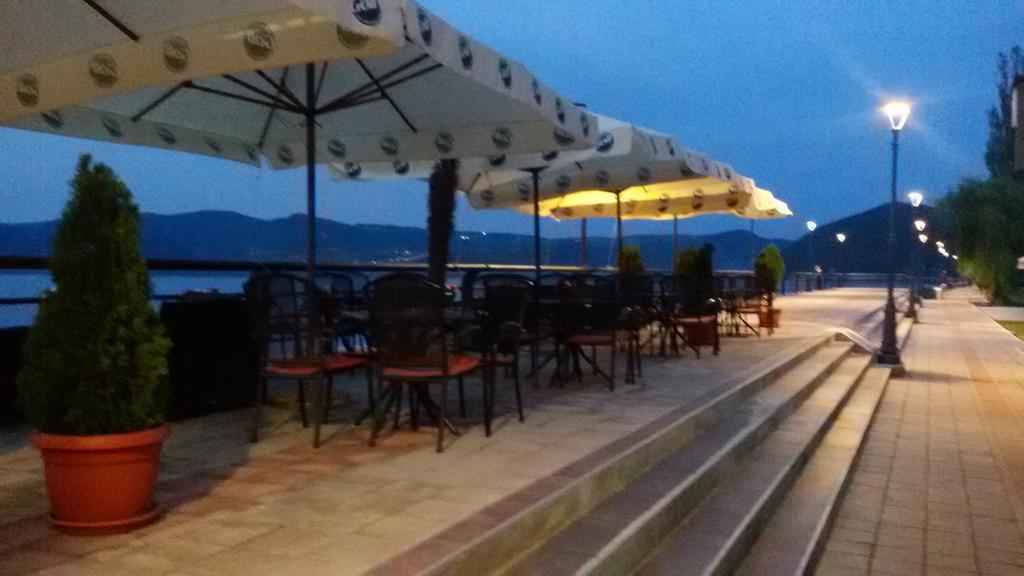 Zlatna Ribica Lägenhet Golubac Exteriör bild